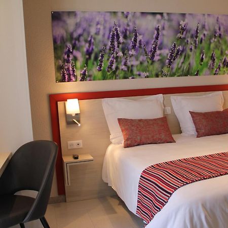 Hotel Saint Louis Le Thor Ngoại thất bức ảnh